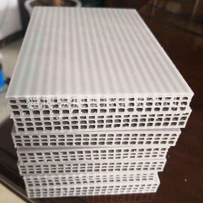 中空塑料建筑模板